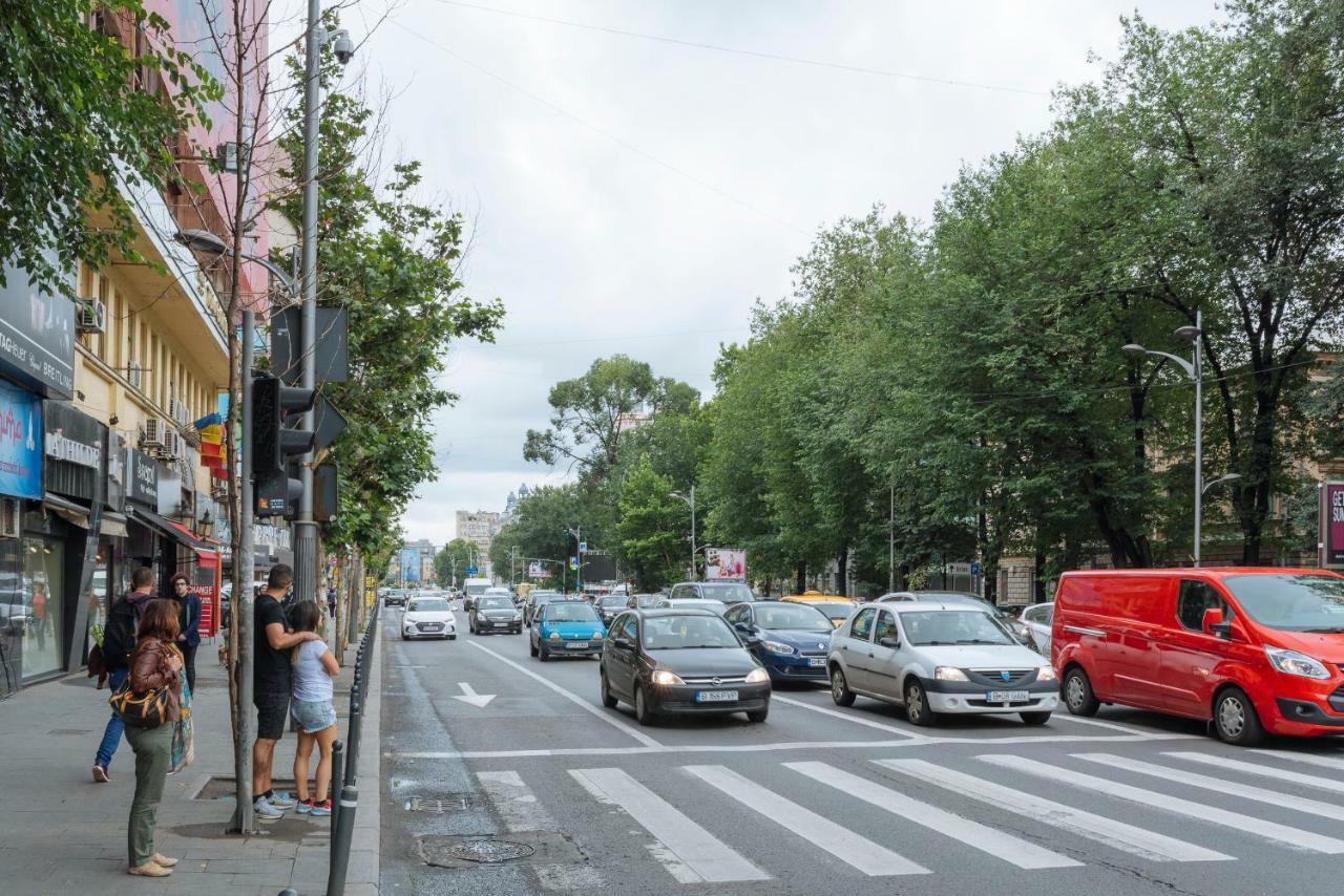 Petite Maison Sur Le Boulevard Bucarest Exterior foto